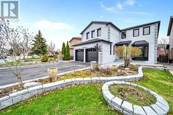 6062 PRAIRIE CIRCLE  Mississauga, ON L5N 5C5