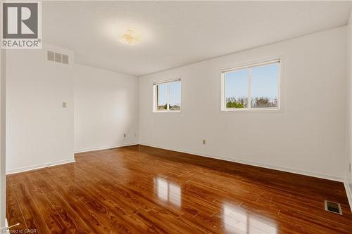 90 Lynnette Drive, Hamilton, ON - Indoor Photo Showing Other Room