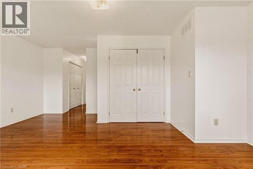 90 Lynnette Drive, Hamilton, ON - Indoor Photo Showing Other Room