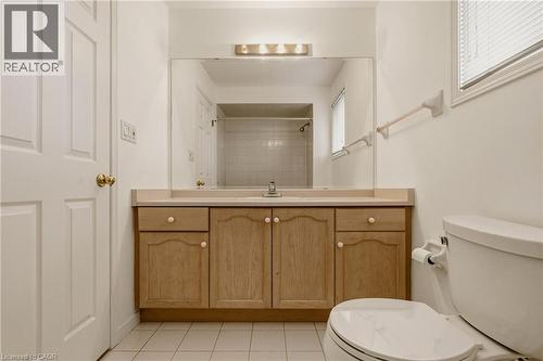 90 Lynnette Drive, Hamilton, ON - Indoor Photo Showing Bathroom