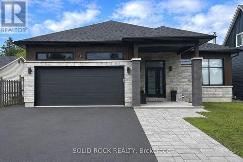15 STE JEANNE D'ARC STREET , Russell, Ontario K0A 1M0 1