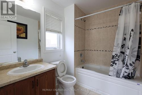 1309 Danforth Road, Toronto, ON - Indoor Photo Showing Bathroom