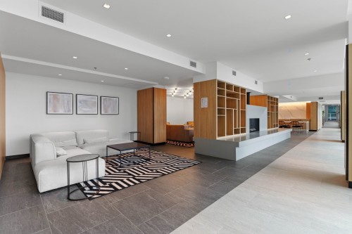 Salle communautaire - 2110-60 Rue De L'Éclipse, Brossard, QC - Indoor Photo Showing Other Room