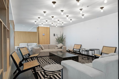 Salle communautaire - 2110-60 Rue De L'Éclipse, Brossard, QC - Indoor