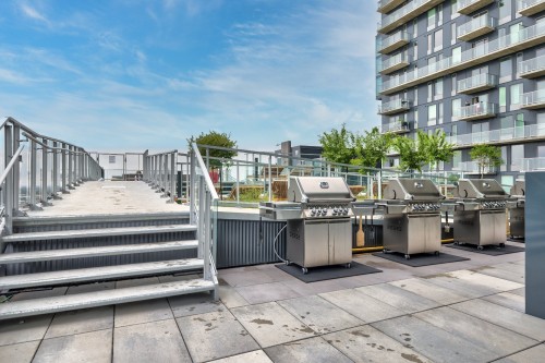 Piscine - 2110-60 Rue De L'Éclipse, Brossard, QC - Outdoor