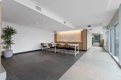 Salle communautaire - 2110-60 Rue De L'Éclipse, Brossard, QC - Indoor Photo Showing Other Room