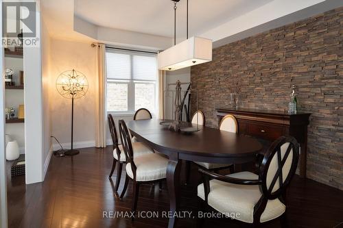 103 Glazebrook Crescent, Cambridge, ON - Indoor Photo Showing Dining Room