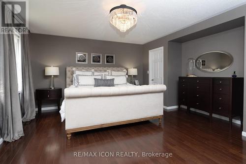 103 Glazebrook Crescent, Cambridge, ON - Indoor Photo Showing Bedroom