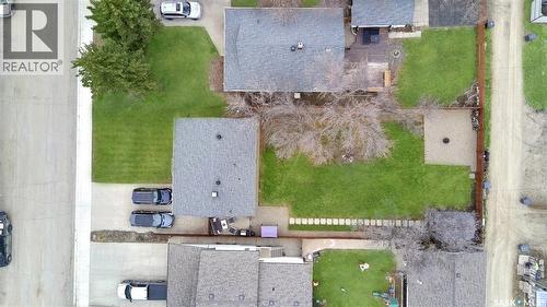 1128 Sidney Street E, Swift Current, SK - Outdoor