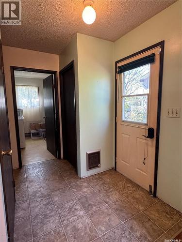 202 4Th Avenue, Landis, SK - Indoor Photo Showing Other Room