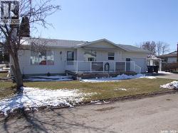 232 5th STREET W Leader, SK S0N 1H0