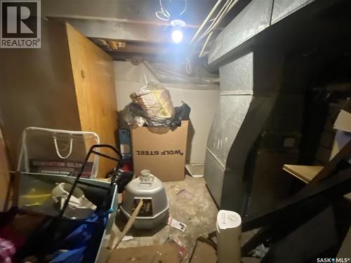 201 U Avenue S, Saskatoon, SK - Indoor