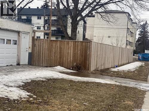 201 U Avenue S, Saskatoon, SK - Outdoor