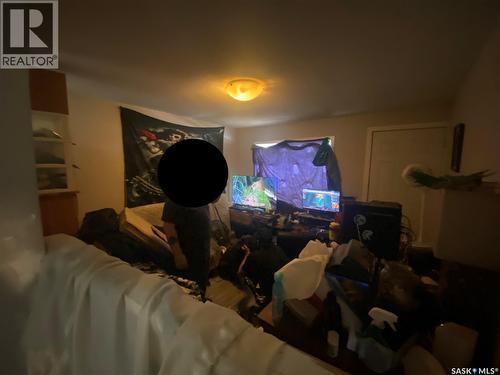 201 U Avenue S, Saskatoon, SK - Indoor