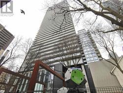 516 - 3 GLOUCESTER STREET  Toronto, ON M4Y 0C6