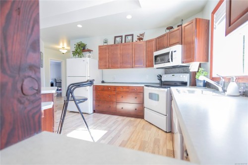 662/660 Rockingham Rd, Langford, BC 