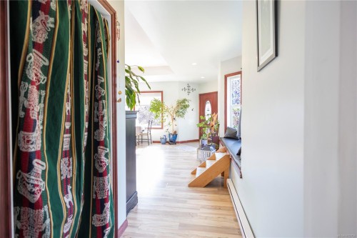 662/660 Rockingham Rd, Langford, BC 