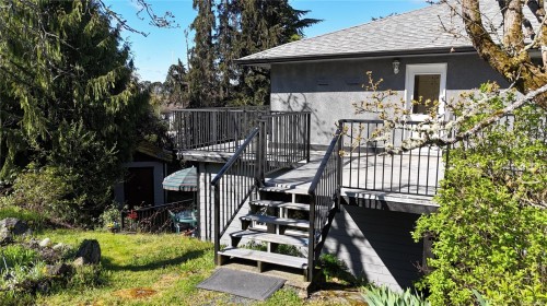 662/660 Rockingham Rd, Langford, BC 