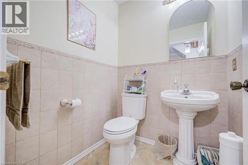207 Stoke Drive, Kitchener, ON - Indoor Photo Showing Bathroom