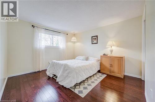 207 Stoke Drive, Kitchener, ON - Indoor Photo Showing Bedroom