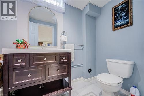 207 Stoke Drive, Kitchener, ON - Indoor Photo Showing Bathroom