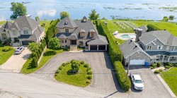 489 Rue des Riverains  Lavaltrie, QC J5T 1H8