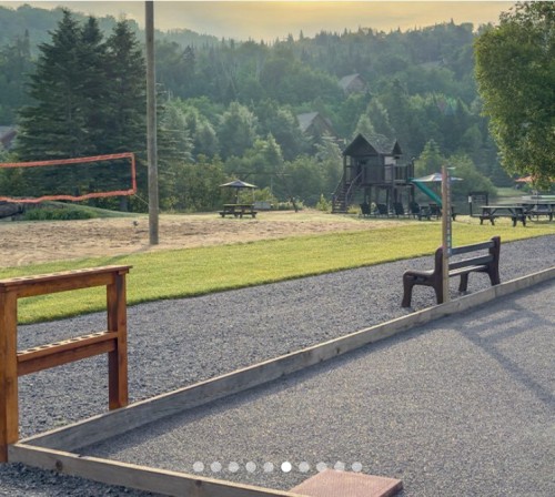 À proximité - Allée Du 5E, Mont-Blanc, QC 