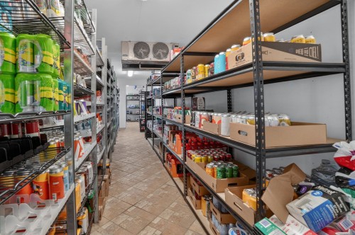 Commerce - 650  - 652 Rue De La Visitation, Saint-Charles-Borromée, QC - Indoor With Storage