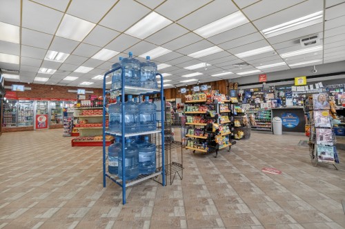 Commerce - 650  - 652 Rue De La Visitation, Saint-Charles-Borromée, QC - Indoor Photo Showing Other Room