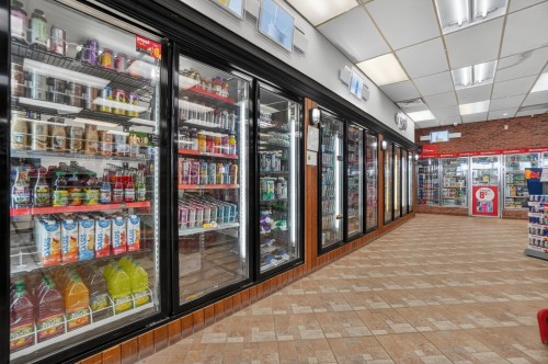 Commerce - 650  - 652 Rue De La Visitation, Saint-Charles-Borromée, QC - Indoor Photo Showing Other Room