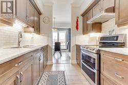 KITCHEN - 