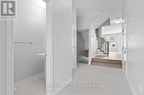 1860 Elevation Road, Ottawa, ON - Indoor Photo Showing Other Room