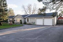 32 ELMVALE BOULEVARD Whitchurch-Stouffville, ON L4A 2Y3