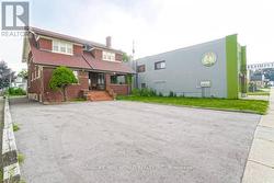 5134 VICTORIA AVENUE  Niagara Falls, ON L2E 4E3
