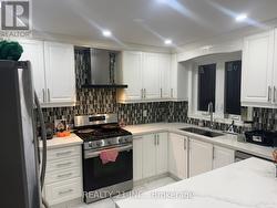 120 QUEENSBURY AVENUE  Toronto, ON M1N 2X7