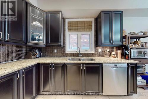 5430 Oscar Peterson Boulevard, Mississauga, ON - Indoor Photo Showing Kitchen With Double Sink