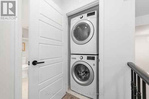 138 - 541 Takamose Private, Ottawa, ON - Indoor Photo Showing Laundry Room
