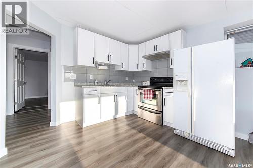 1038 Childers Court, Saskatoon, SK - Indoor Photo Showing Kitchen