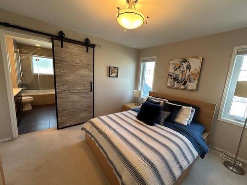 115 Bellflower Road, Winnipeg, MB - Indoor Photo Showing Bedroom