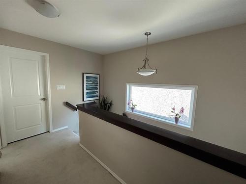 115 Bellflower Road, Winnipeg, MB - Indoor Photo Showing Other Room