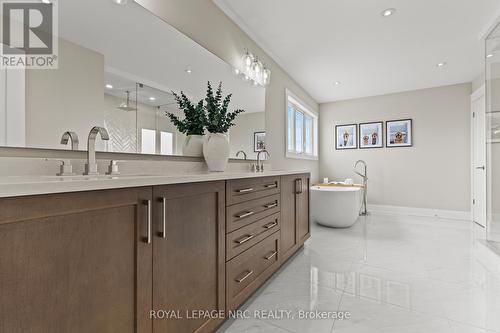 271 Memorial Park Drive, Welland (Lincoln/Crowland), ON - Indoor Photo Showing Bathroom