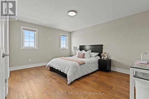 271 Memorial Park Drive, Welland (Lincoln/Crowland), ON - Indoor Photo Showing Bedroom