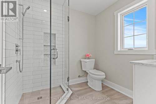 271 Memorial Park Drive, Welland (Lincoln/Crowland), ON - Indoor Photo Showing Bathroom