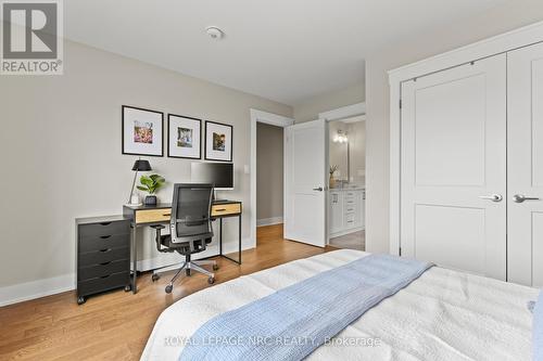 271 Memorial Park Drive, Welland (Lincoln/Crowland), ON - Indoor Photo Showing Bedroom