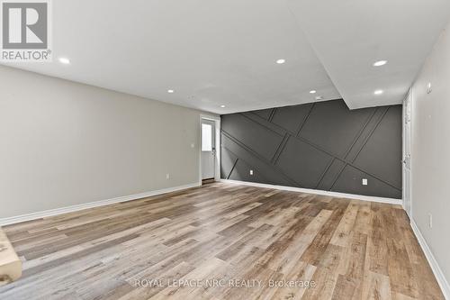 271 Memorial Park Drive, Welland (Lincoln/Crowland), ON - Indoor Photo Showing Other Room