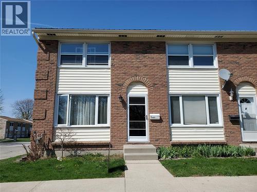 877 CARLETON PLACE Unit# 1  Sarnia, ON N7T 3V8