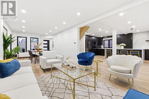 33 Dagwell Crescent, Ajax, ON - Indoor Photo Showing Living Room