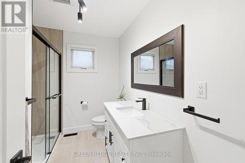 33 Dagwell Crescent, Ajax, ON -  Photo Showing Bathroom