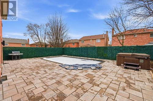 33 Dagwell Crescent, Ajax, ON - Outdoor