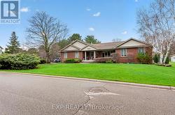 124 ELLIS AVENUE  King, ON L0G 1N0